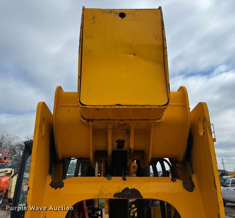 image for item DQ2347 2016 JCB 510-56  telehandler