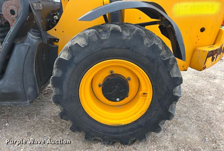 image for item DQ2347 2016 JCB 510-56  telehandler