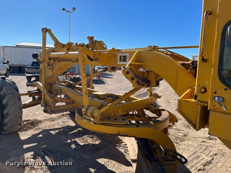 image for item EI0573 1973 Caterpillar  motor grader