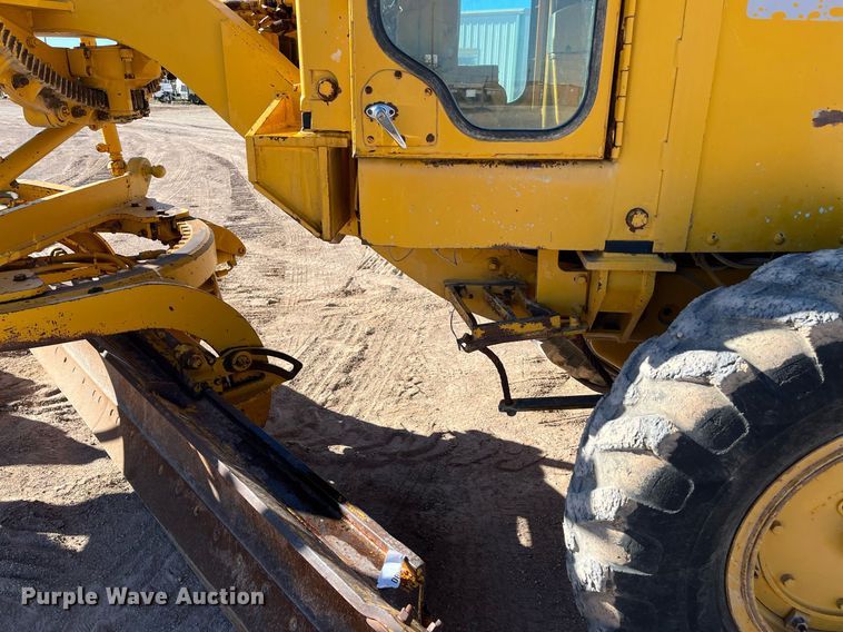 image for item EI0573 1973 Caterpillar  motor grader