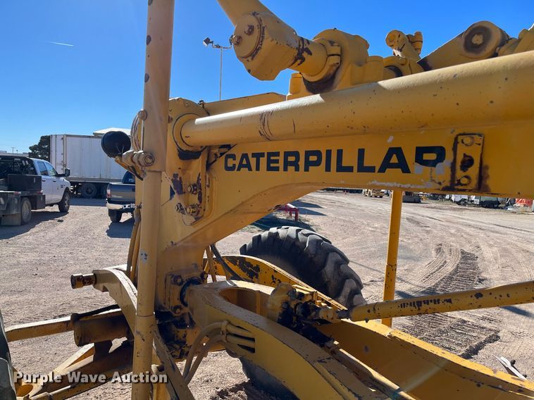 image for item EI0573 1973 Caterpillar  motor grader