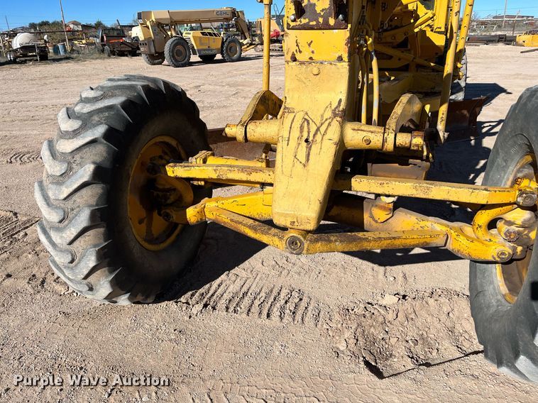 image for item EI0573 1973 Caterpillar  motor grader