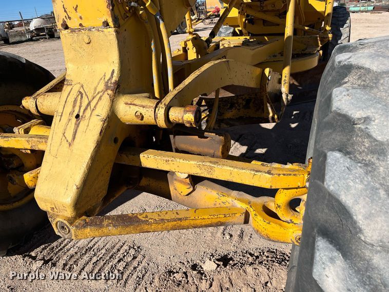 image for item EI0573 1973 Caterpillar  motor grader