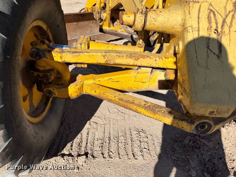 image for item EI0573 1973 Caterpillar  motor grader