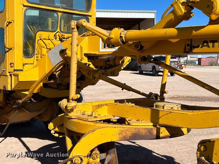 image for item EI0573 1973 Caterpillar  motor grader