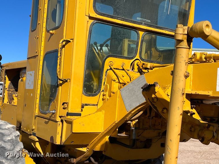 image for item EI0573 1973 Caterpillar  motor grader