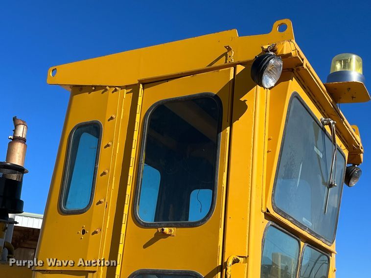 image for item EI0573 1973 Caterpillar  motor grader