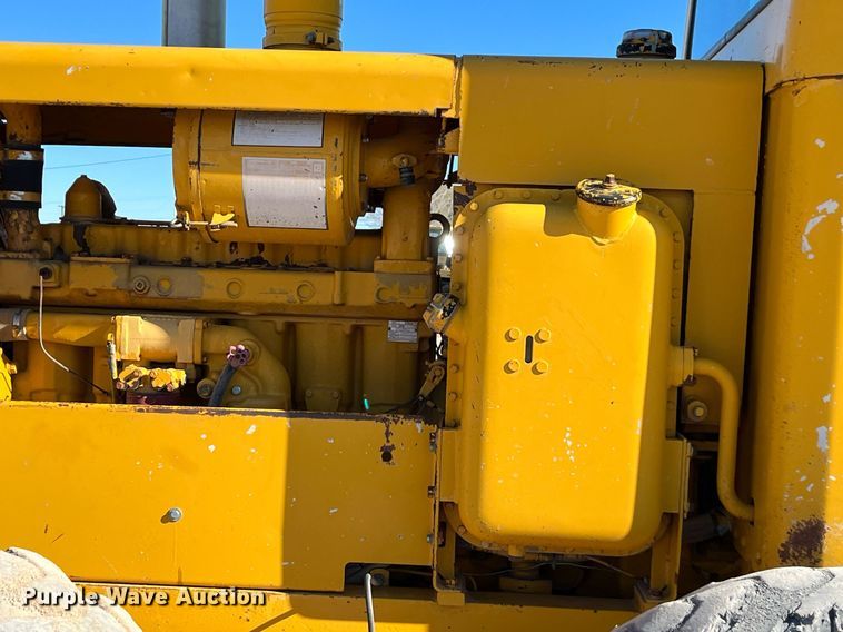 image for item EI0573 1973 Caterpillar  motor grader