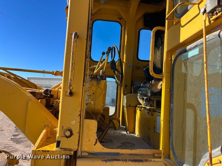 image for item EI0573 1973 Caterpillar  motor grader