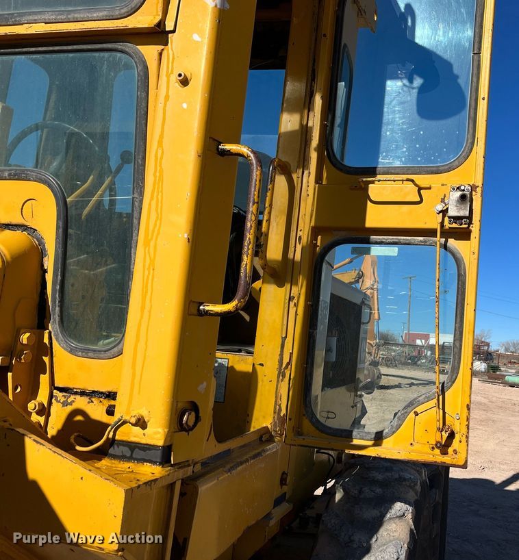 image for item EI0573 1973 Caterpillar  motor grader