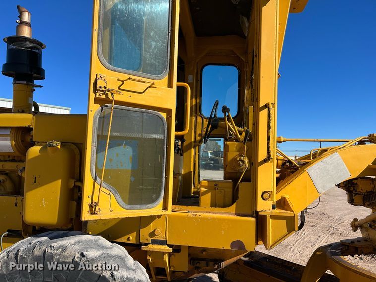 image for item EI0573 1973 Caterpillar  motor grader