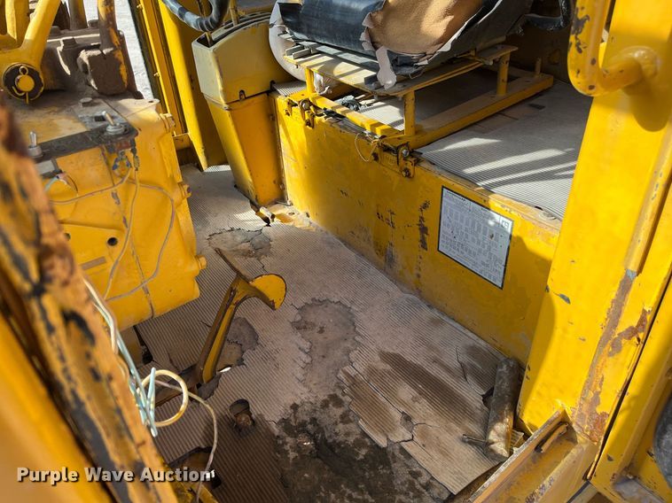 image for item EI0573 1973 Caterpillar  motor grader