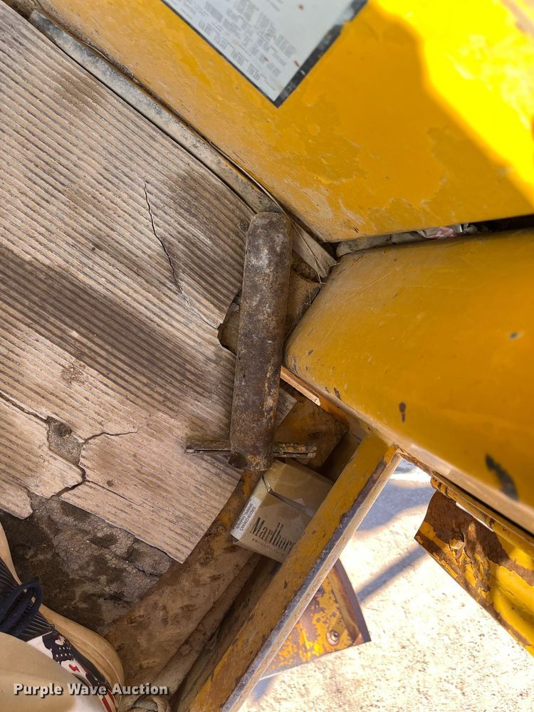 image for item EI0573 1973 Caterpillar  motor grader