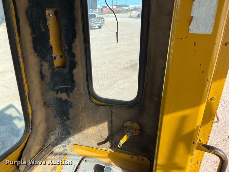 image for item EI0573 1973 Caterpillar  motor grader