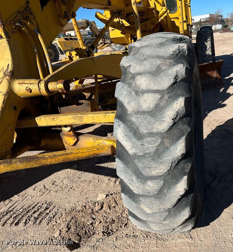 image for item EI0573 1973 Caterpillar  motor grader