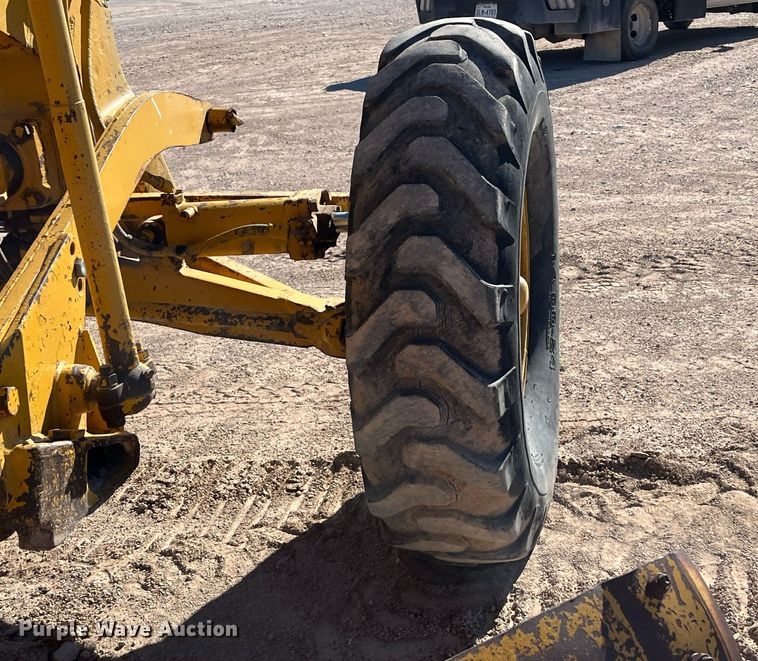 image for item EI0573 1973 Caterpillar  motor grader