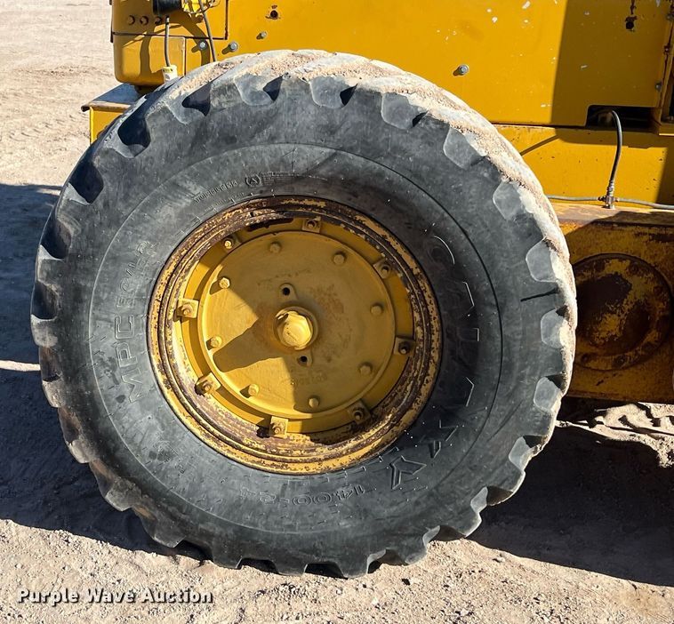 image for item EI0573 1973 Caterpillar  motor grader