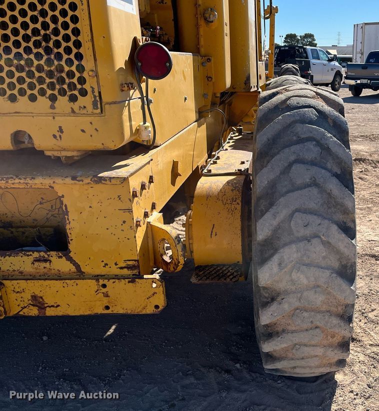 image for item EI0573 1973 Caterpillar  motor grader