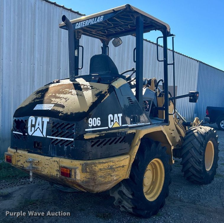 image for item KH9549 2005 Caterpillar 906  wheel loader