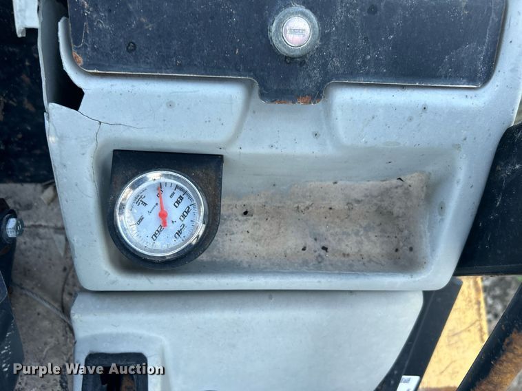 image for item KH9549 2005 Caterpillar 906  wheel loader