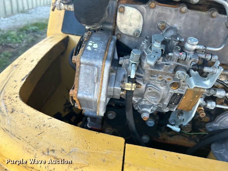 image for item KH9549 2005 Caterpillar 906  wheel loader