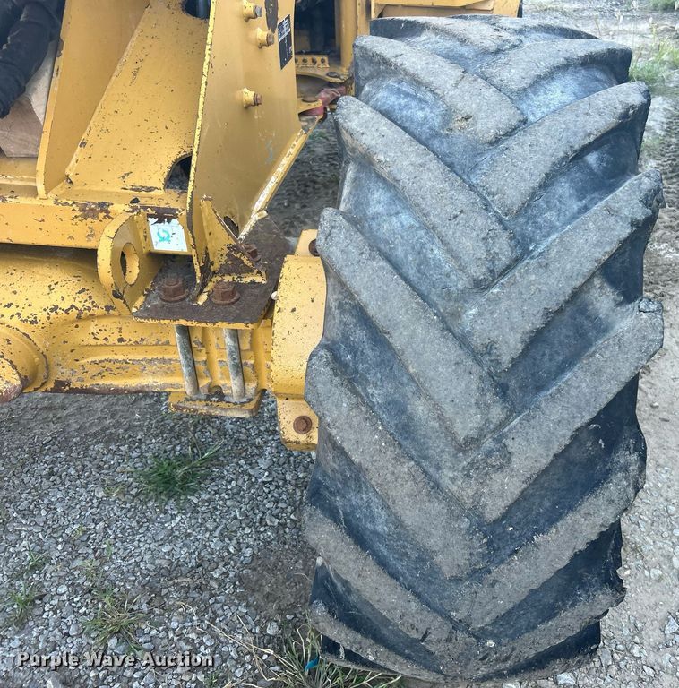 image for item KH9549 2005 Caterpillar 906  wheel loader