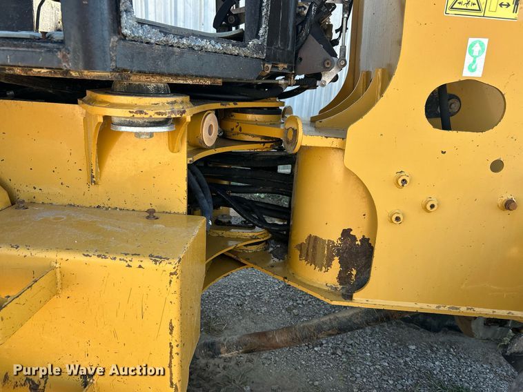 image for item KH9549 2005 Caterpillar 906  wheel loader