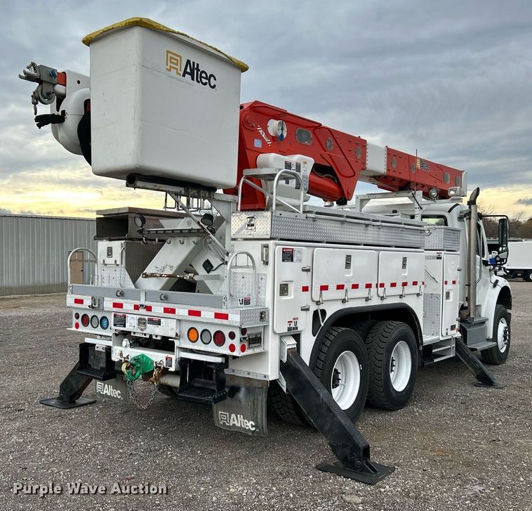 image for item KH9644 2012 Freightliner  M2 Business Class  bucket truck