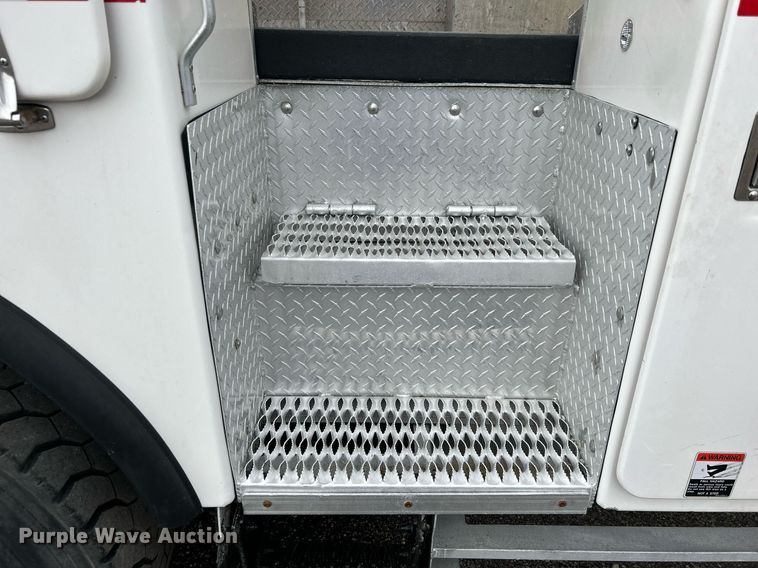 image for item KH9644 2012 Freightliner  M2 Business Class  bucket truck