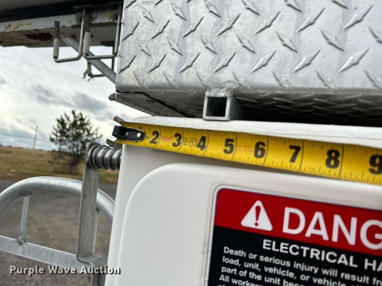 image for item KH9644 2012 Freightliner  M2 Business Class  bucket truck