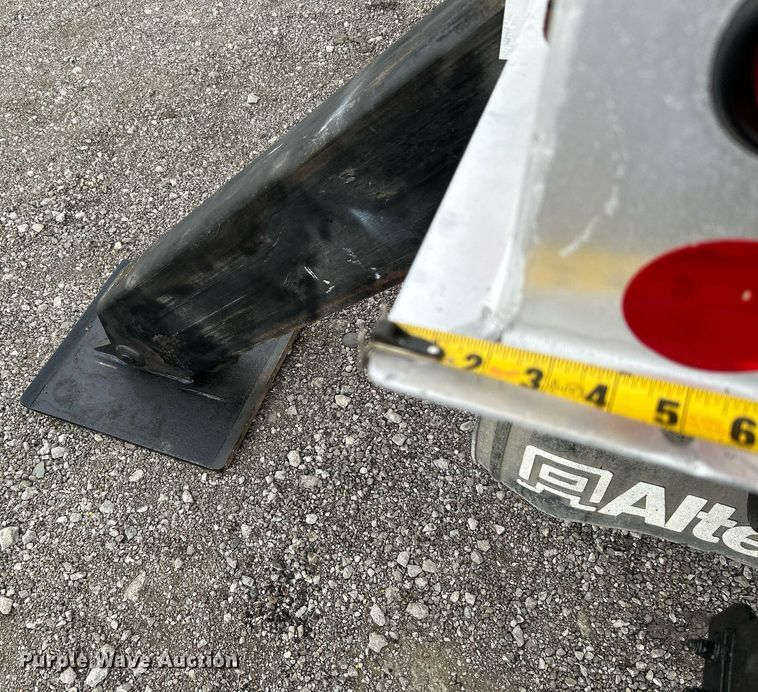 image for item KH9644 2012 Freightliner  M2 Business Class  bucket truck