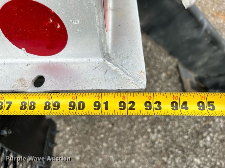 image for item KH9644 2012 Freightliner  M2 Business Class  bucket truck