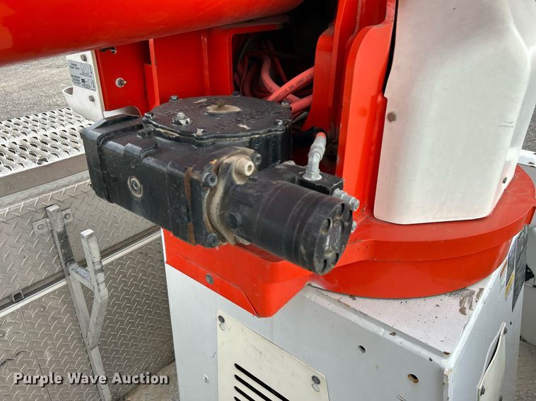 image for item KH9644 2012 Freightliner  M2 Business Class  bucket truck