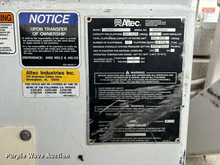 image for item KH9644 2012 Freightliner  M2 Business Class  bucket truck