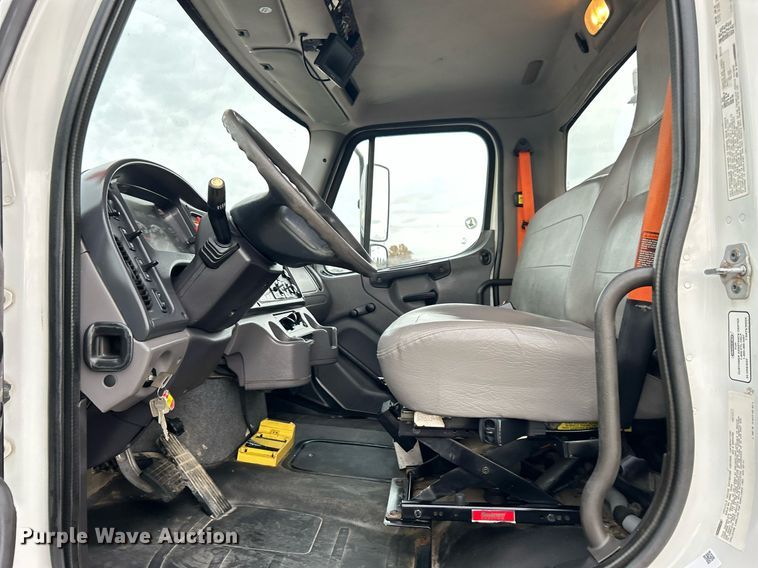 image for item KH9644 2012 Freightliner  M2 Business Class  bucket truck