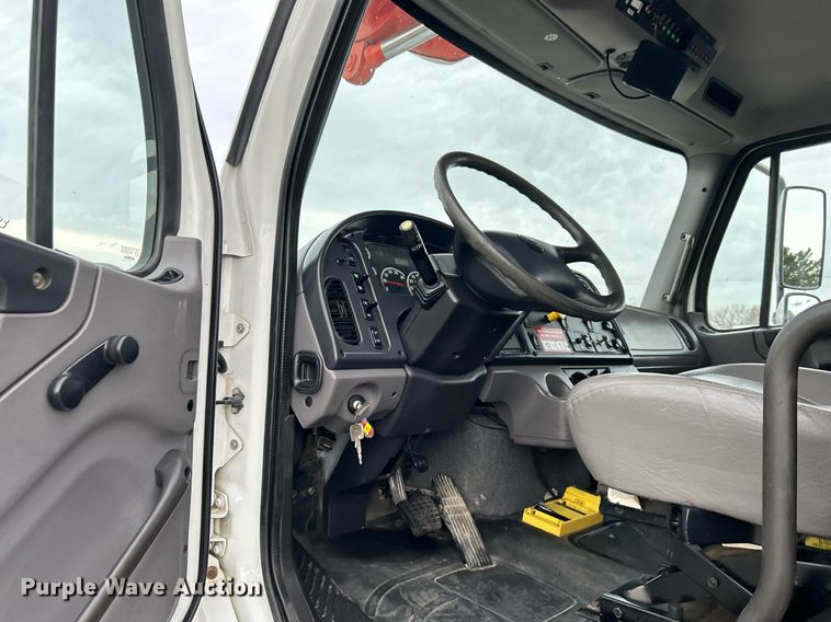 image for item KH9644 2012 Freightliner  M2 Business Class  bucket truck