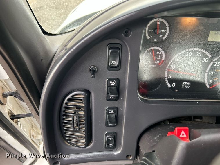 image for item KH9644 2012 Freightliner  M2 Business Class  bucket truck