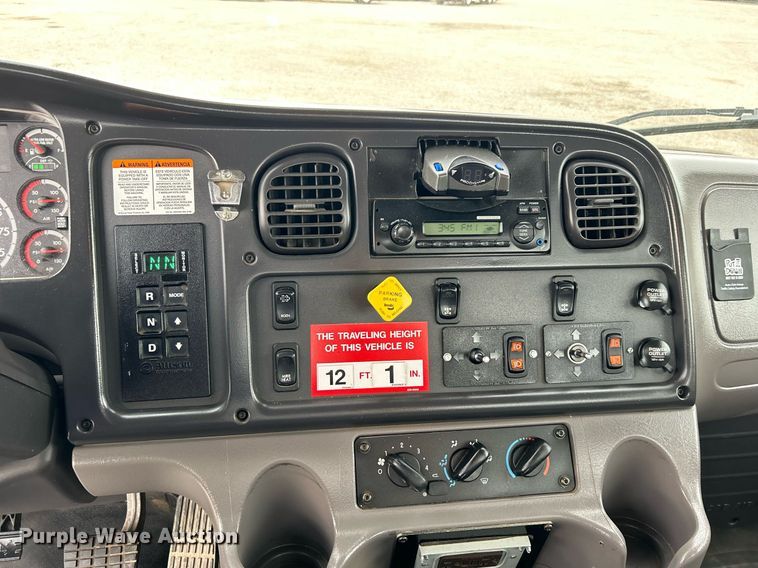 image for item KH9644 2012 Freightliner  M2 Business Class  bucket truck