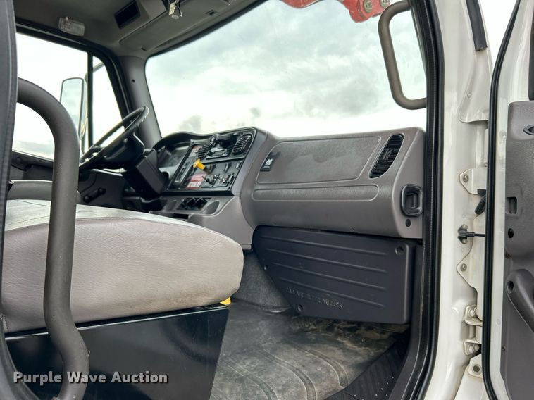 image for item KH9644 2012 Freightliner  M2 Business Class  bucket truck