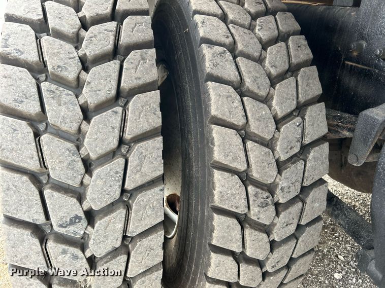 image for item KH9644 2012 Freightliner  M2 Business Class  bucket truck