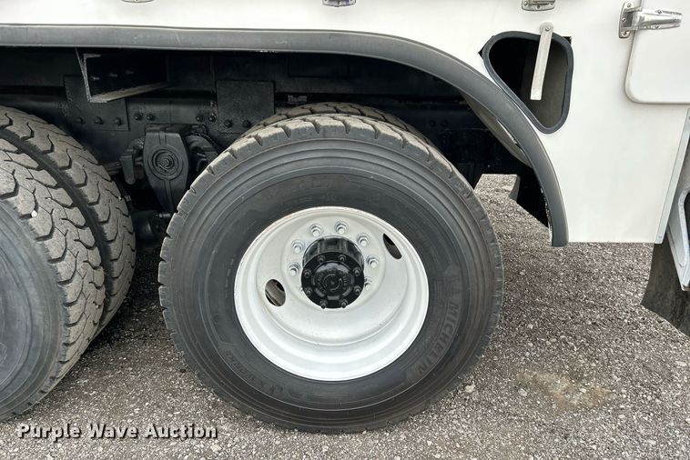 image for item KH9644 2012 Freightliner  M2 Business Class  bucket truck