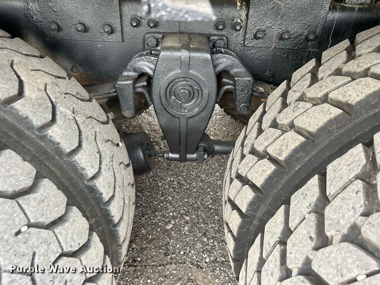 image for item KH9644 2012 Freightliner  M2 Business Class  bucket truck