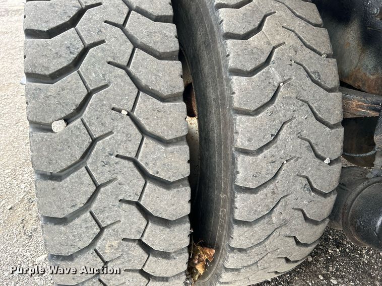 image for item KH9644 2012 Freightliner  M2 Business Class  bucket truck