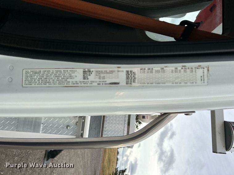 image for item KH9644 2012 Freightliner  M2 Business Class  bucket truck