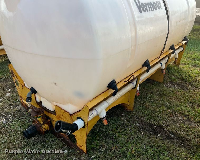 image for item KV9938 (3) Vermeer fluid mixing tanks