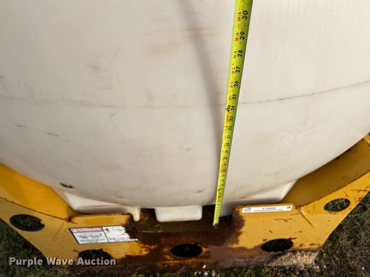 image for item KV9938 (3) Vermeer fluid mixing tanks