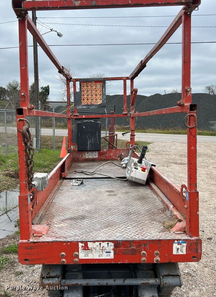image for item KV9941 2015 Skyjack SJIII 3226  scissor lift