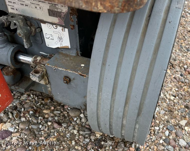 image for item KV9941 2015 Skyjack SJIII 3226  scissor lift