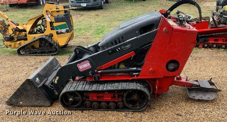 image for item KX9784 2015 Toro TX-427  compact utility loader