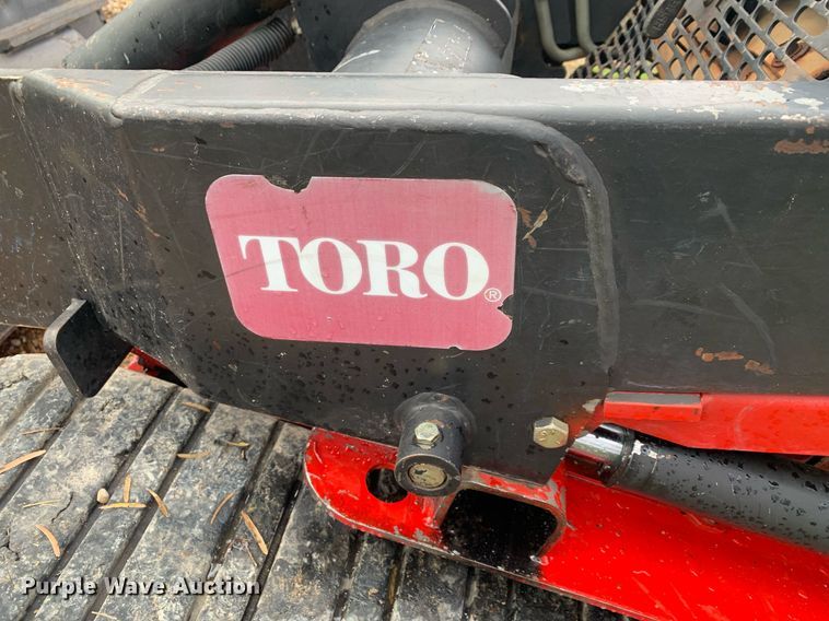 image for item KX9784 2015 Toro TX-427  compact utility loader